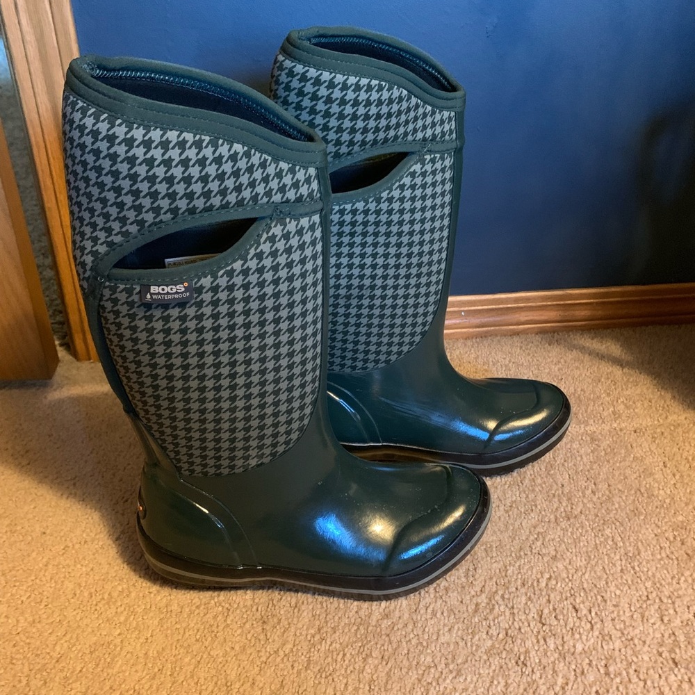 Bogs winter boots size 7